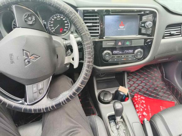 [苏州·苏E] 二手三菱欧蓝德2016款 2.4L 四驱精英版 5座