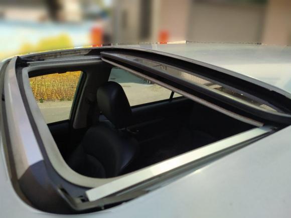 [佛山·粤Y] 二手斯巴鲁力狮2010款 2.0i豪华旅行版