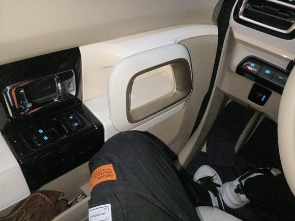 [义乌·浙G] 二手宝骏宝骏KiWi EV2023款 智潮版 三元锂