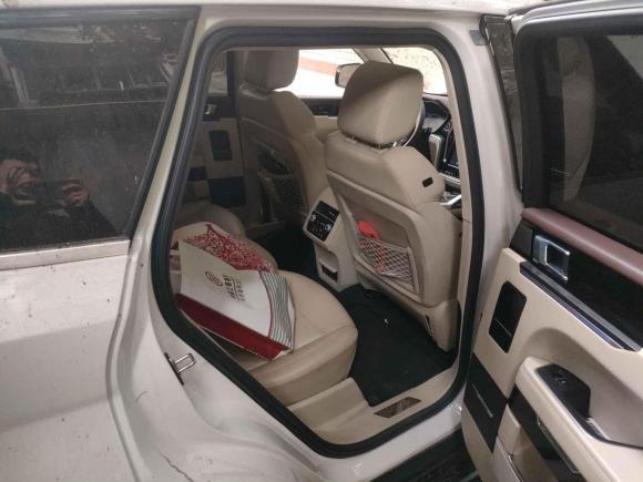 [成都·川A] 二手众泰众泰T7002017款 1.8T 双离合尊贵型