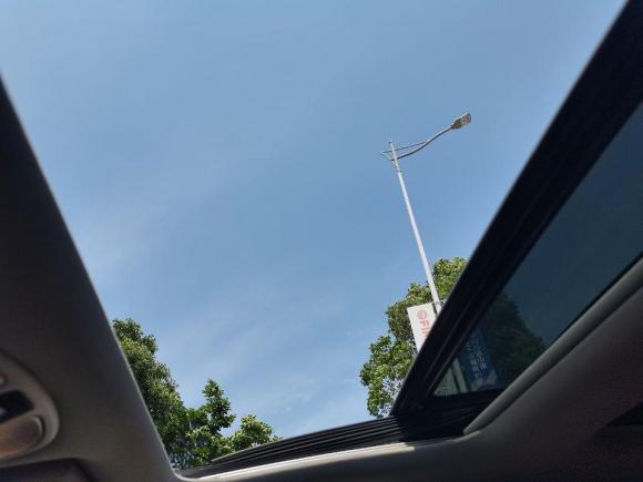 [嘉兴·浙C] 二手现代索纳塔2013款 2.0L 自动尊贵版