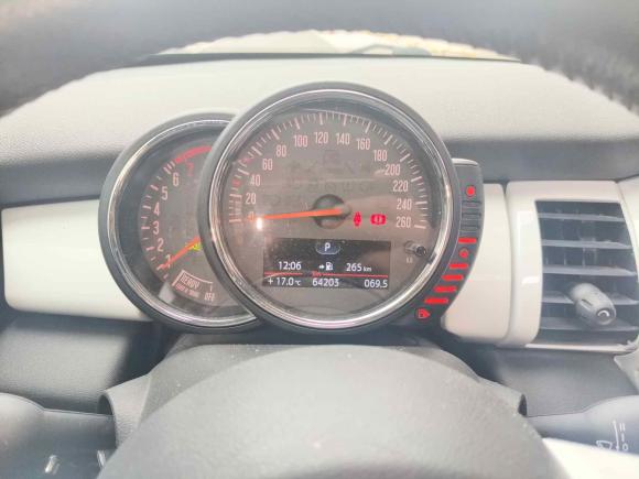 [金华·浙G] 二手MINIMINI2016款 1.5T COOPER 先锋派