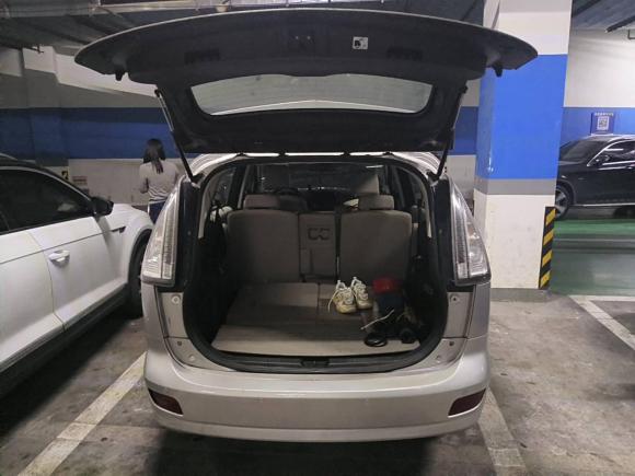 [南京·苏A] 二手马自达马自达52008款 2.0 自动豪华型