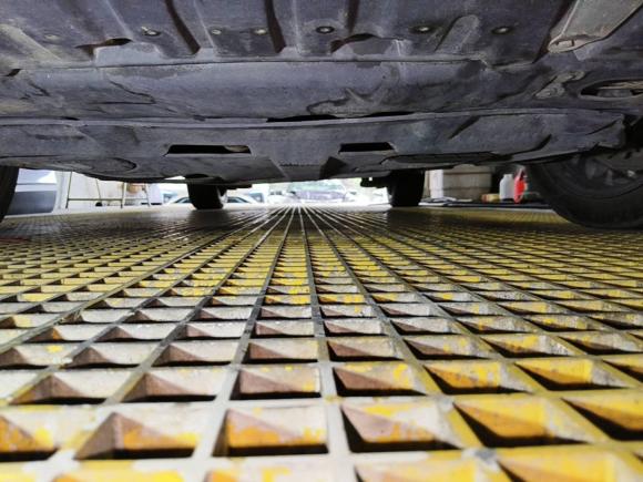 [西安·陕U] 二手比亚迪比亚迪M62013款 2.4L 自动尊贵型