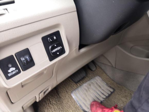 [上海·沪A] 二手丰田卡罗拉2011款 1.8L CVT GL-i