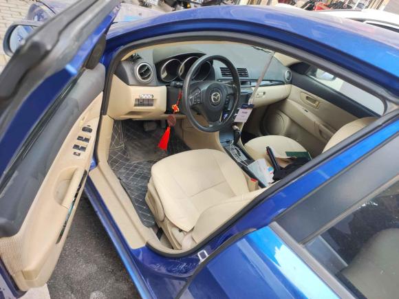 [武汉·鄂A] 二手马自达马自达32010款 1.6L 自动经典时尚型