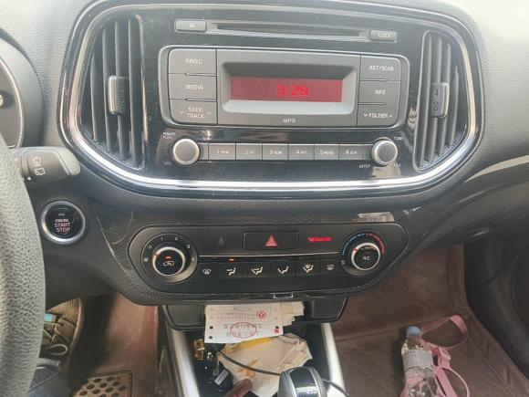 [上海·苏J] 二手起亚KX3傲跑2015款 1.6L 自动两驱DLX