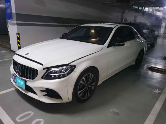 奔馳奔馳C級(jí)2019款 C 260 運(yùn)動(dòng)版「濟(jì)南二手車(chē)」「天天拍車(chē)」