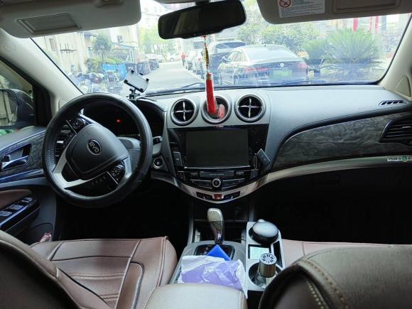 [上海·苏K] 二手比亚迪比亚迪S72016款 2.0T 自动尊贵型Plus