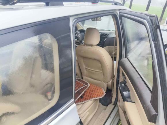 [上海·豫D] 二手五菱汽车五菱宏光2015款 1.5L S1舒适国V