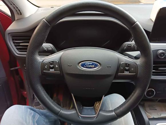 [苏州·苏U] 二手福特福克斯2020款 三厢 1.5L 自动锋跃型