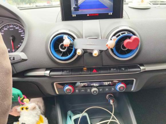 [南京·苏A] 二手奥迪奥迪A32016款 Sportback 35 TFSI 领英型