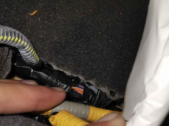 [广州·粤A] 二手雪佛兰科帕奇2012款 2.4L 四驱旗舰版 7座