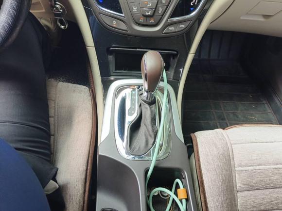 [青岛·鲁B] 二手别克君威2014款 2.0L 领先时尚型