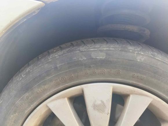 [武汉·鄂A] 二手雪铁龙世嘉2013款 1.6L 手动品尚型CNG