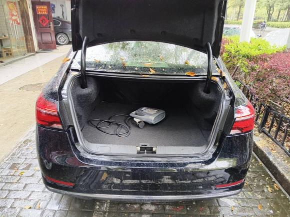 [上海·沪A] 二手荣威荣威e9502017款 50T 混动互联行政版