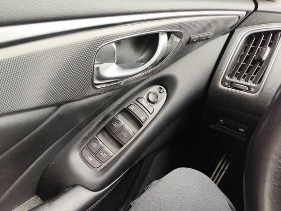 [无锡·苏B] 二手英菲尼迪英菲尼迪Q502014款 3.7L 豪华运动版