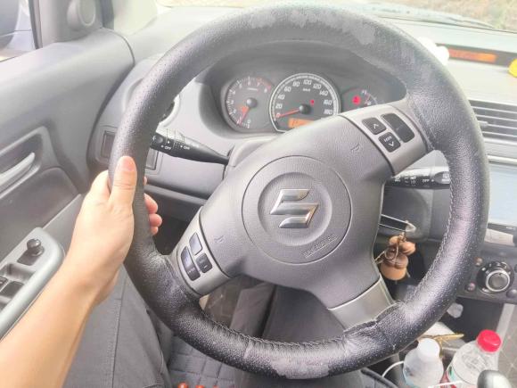 [南通·苏F] 二手铃木雨燕2011款 1.5L 自动运动版