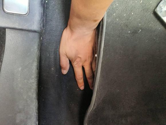 [义乌·浙G] 二手路虎揽胜极光2013款 2.0T 5门耀动版