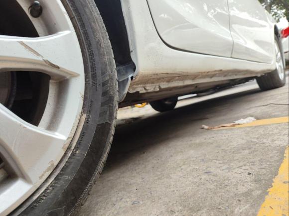 [上海·苏E] 二手本田思域2012款 1.8L 自动舒适版