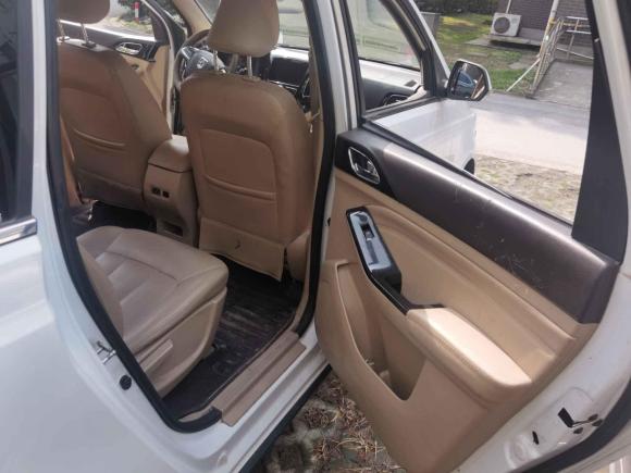 [上海·皖C] 二手宝骏宝骏7302014款 1.5L 手动舒适型 7座