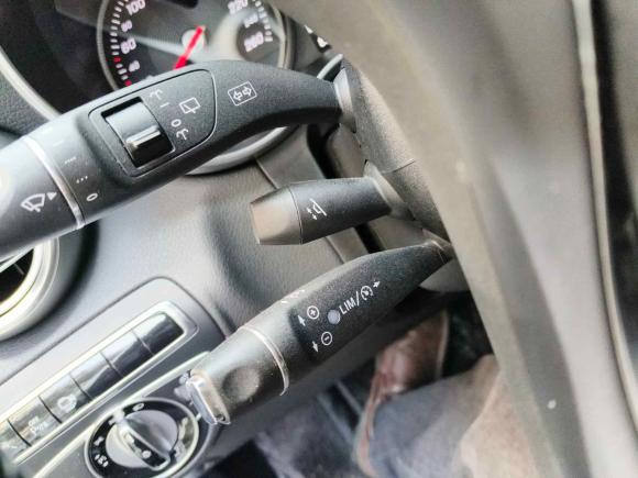 [义乌·浙G] 二手奔驰奔驰GLC2016款 GLC 300 4MATIC 动感型