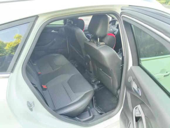 [上海·沪C] 二手福特福克斯2015款 两厢 EcoBoost 180 自动运动型