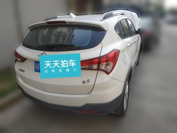 [义乌·鄂F] 二手海马海马S52015款 1.5T CVT旗舰型