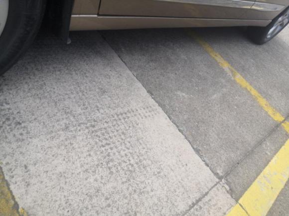 [嘉兴·沪C] 二手东风风神东风风神A602014款 1.6L 手动尊贵型