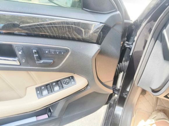 [广州·粤W] 二手奔驰奔驰E级2010款 E 300 L 时尚型