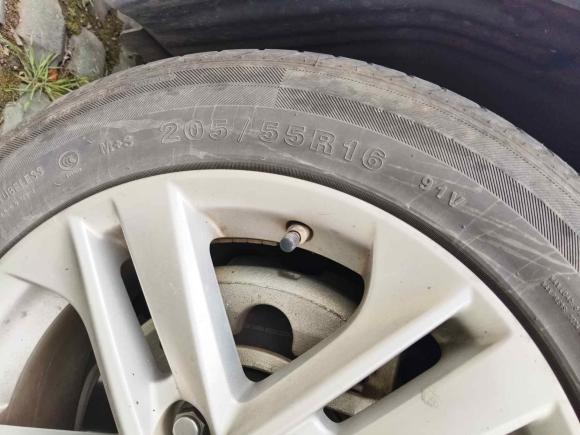 [南通·苏F] 二手丰田雷凌2021款 双擎 1.8H E-CVT豪华版