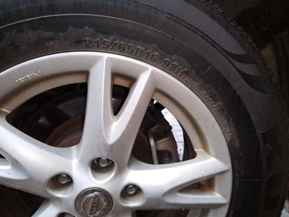 [芜湖·皖B] 二手日产逍客2010款 20S火 6MT 2WD