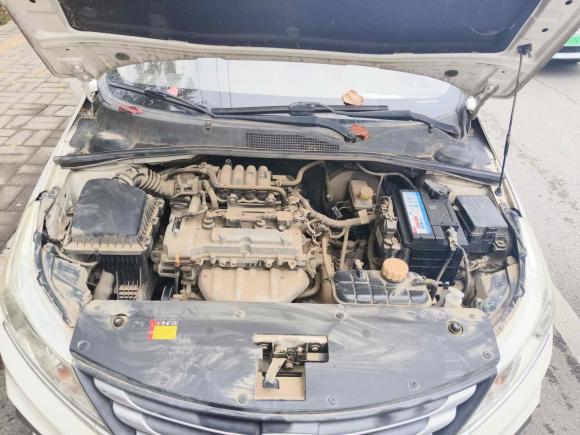 [济南·鲁S] 二手宝骏宝骏3102016款 1.2L 手动豪华型