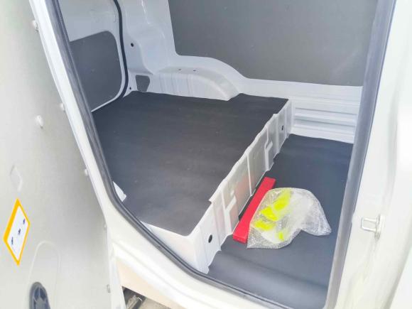 [金华·无P] 二手橙仕橙仕012023款 轻享版1.5kW充电单排封闭式货车2座