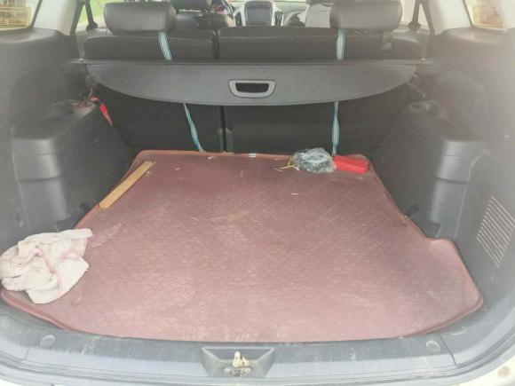 [武汉·鄂A] 二手驭胜驭胜S3502014款 2.4T 自动四驱柴油豪华天窗版5座