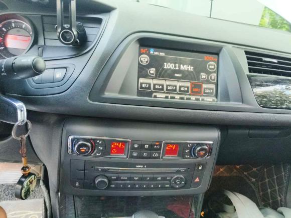 [上海·苏A] 二手雪铁龙雪铁龙C52014款 2.0L 自动尊享型