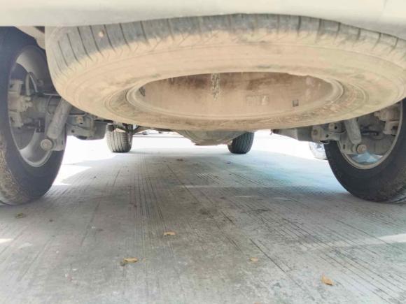 [佛山·贵H] 二手江铃驭胜S3502013款 2.4T 自动两驱柴油豪华版5座