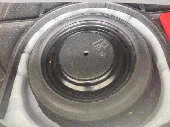 [南昌·赣M] 二手福特福克斯2012款 三厢 1.6L 自动舒适型