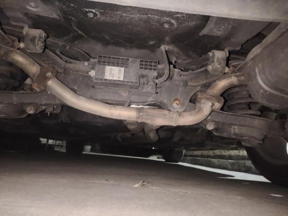 [广州·粤E] 二手奔腾奔腾X802015款 2.0L 自动舒适周年纪念型