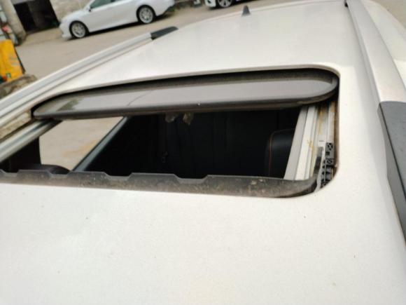 [佛山·粤E] 二手宝骏宝骏3102016款 1.2L 手动豪华型