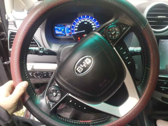 [武汉·鄂A] 二手比亚迪比亚迪S72015款 2.0T 升级版 自动尊贵型