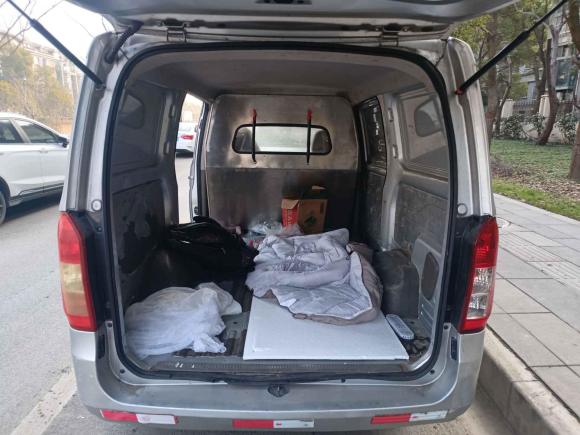 [苏州·粤B] 二手五菱汽车五菱荣光V2019款 1.5L厢式运输车实用型