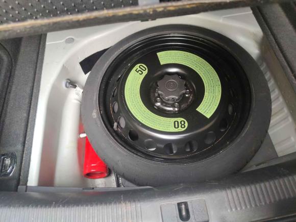 [南京·苏A] 二手奥迪奥迪A4L2010款 2.0 TFSI 舒适型