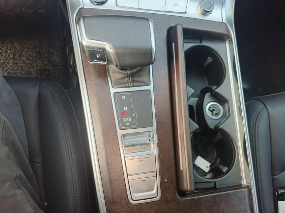 [深圳·鲁C] 二手奥迪奥迪A62022款 allroad quattro 探索家 55 TFSI 尊享越野型