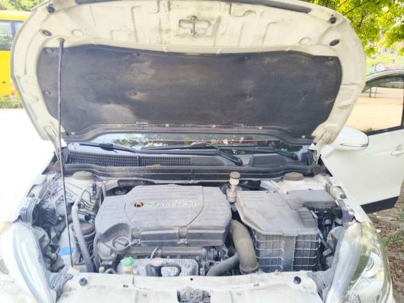 [佛山·粤Y] 二手铃木锋驭2015款 1.6L CVT两驱精英型