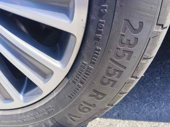 [济南·鲁A] 二手奔驰奔驰GLC2017款 GLC 260 4MATIC 动感型