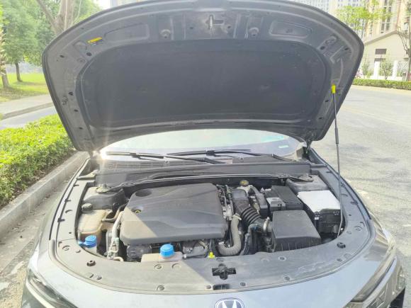 [苏州·苏U] 二手长安长安UNI-V2023款 1.5T 尊贵型