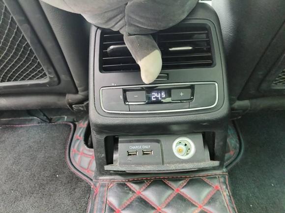 [南京·苏A] 二手奥迪奥迪A4L2019款 40 TFSI 时尚型 国VI