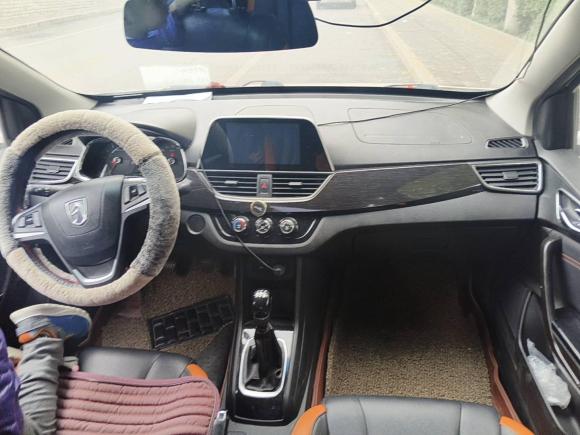 [济南·鲁S] 二手宝骏宝骏3102016款 1.2L 手动豪华型