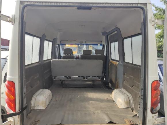 [上海·苏F] 二手依维柯都灵2009款 2.5T-A32基本型